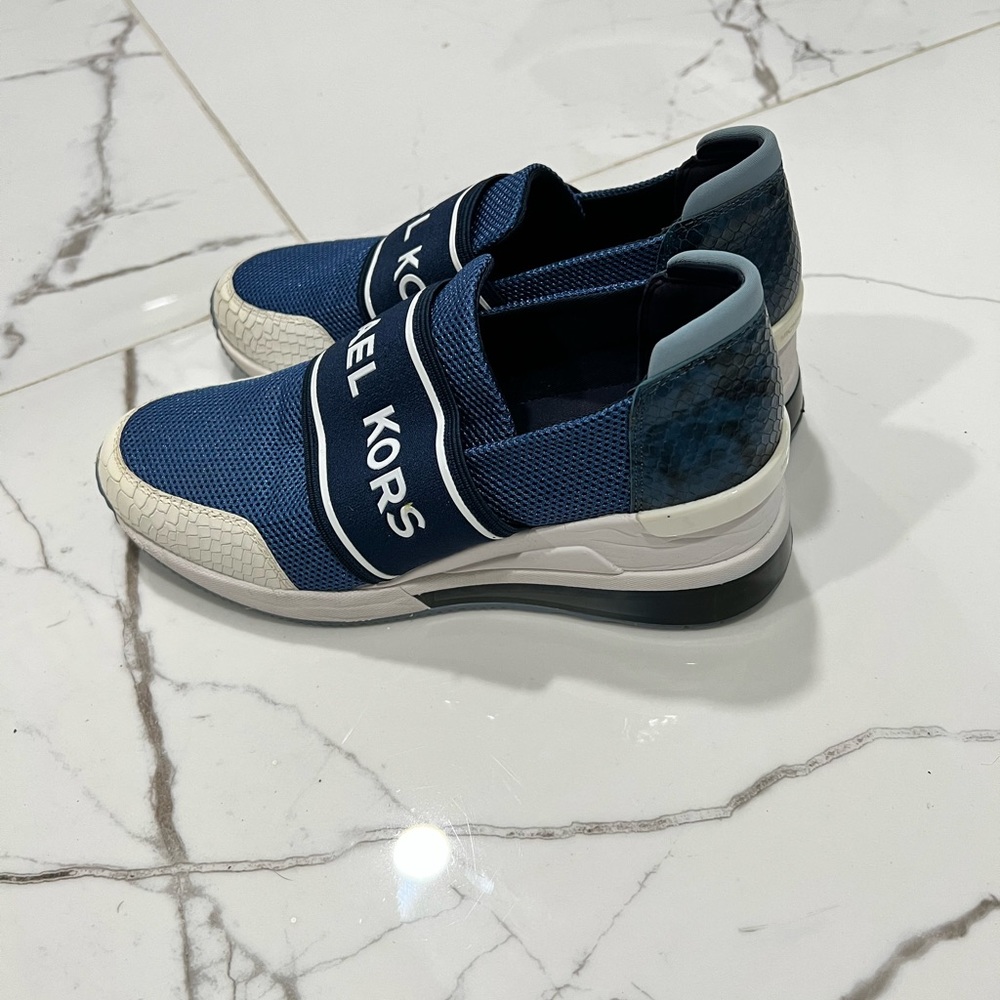 Trendy Michael kors sneakers!